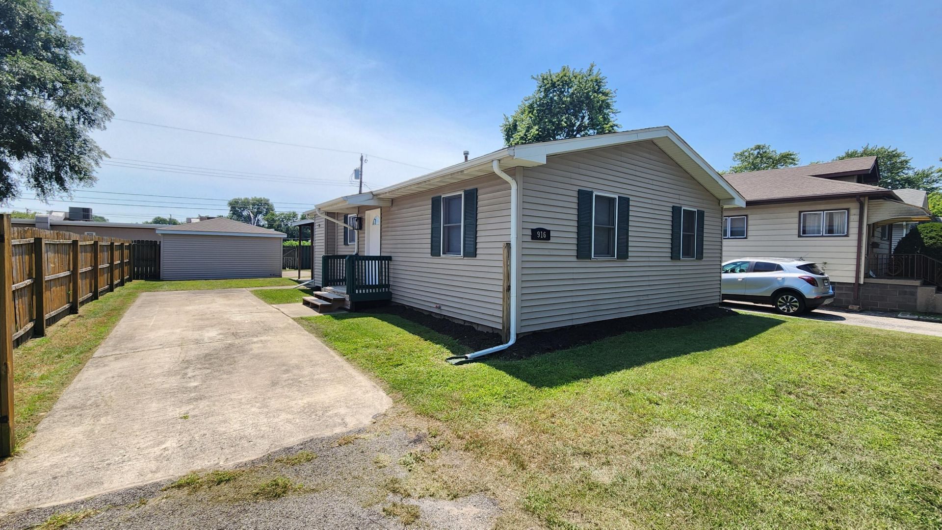 916 Cherry Street, Hammond, IN 46324 Main Photo