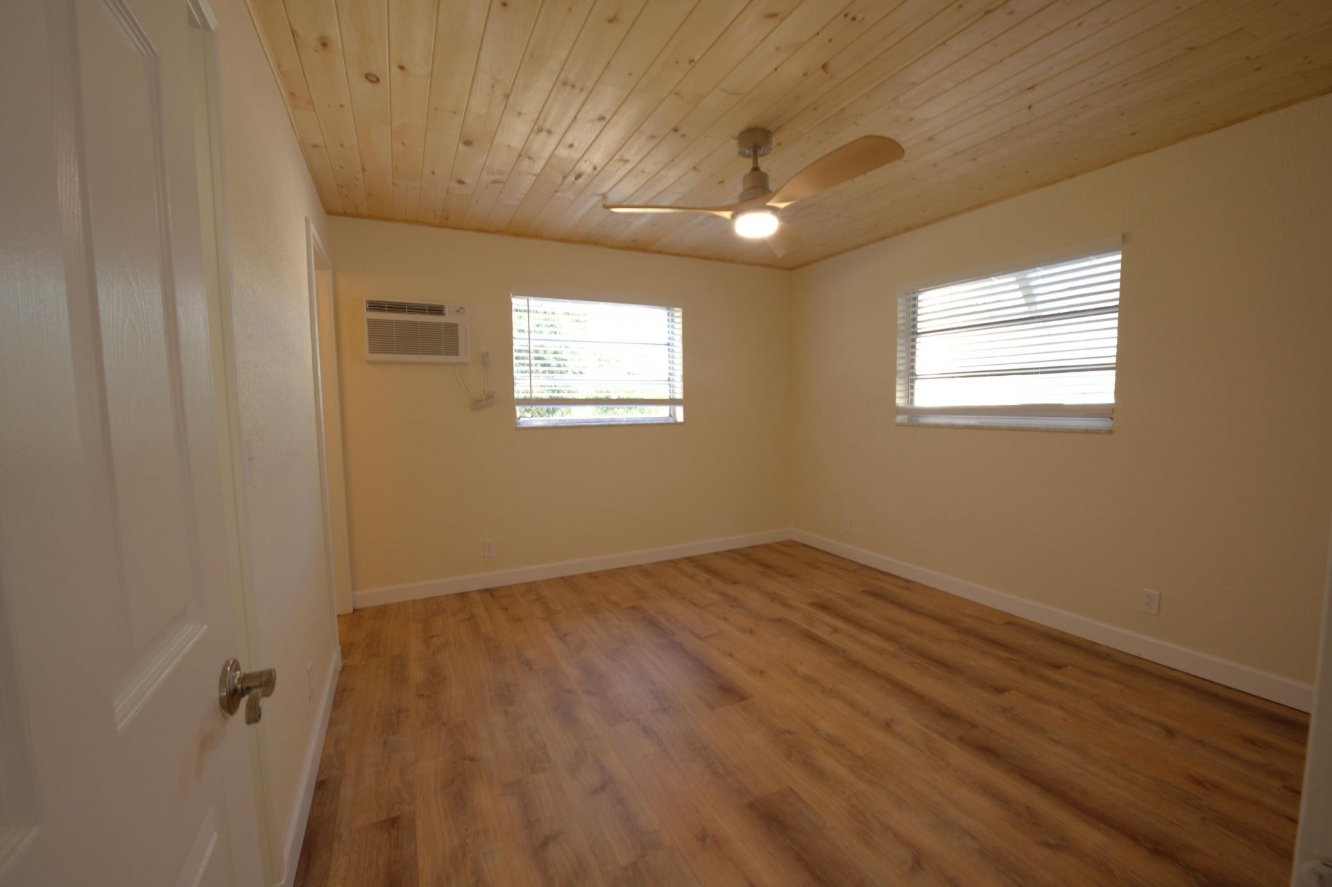 220 Lucerne Avenue, Unit 4, Lake Worth Beach, FL 33460 Photo