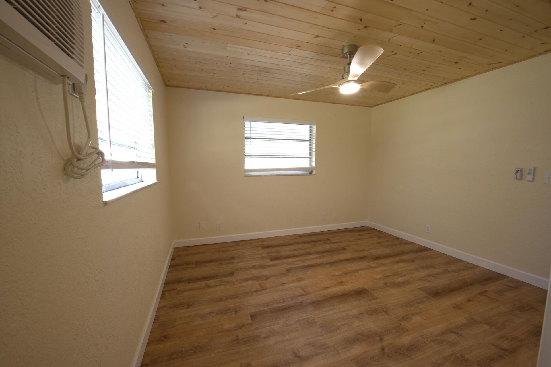 220 Lucerne Avenue, Unit 4, Lake Worth Beach, FL 33460 Photo