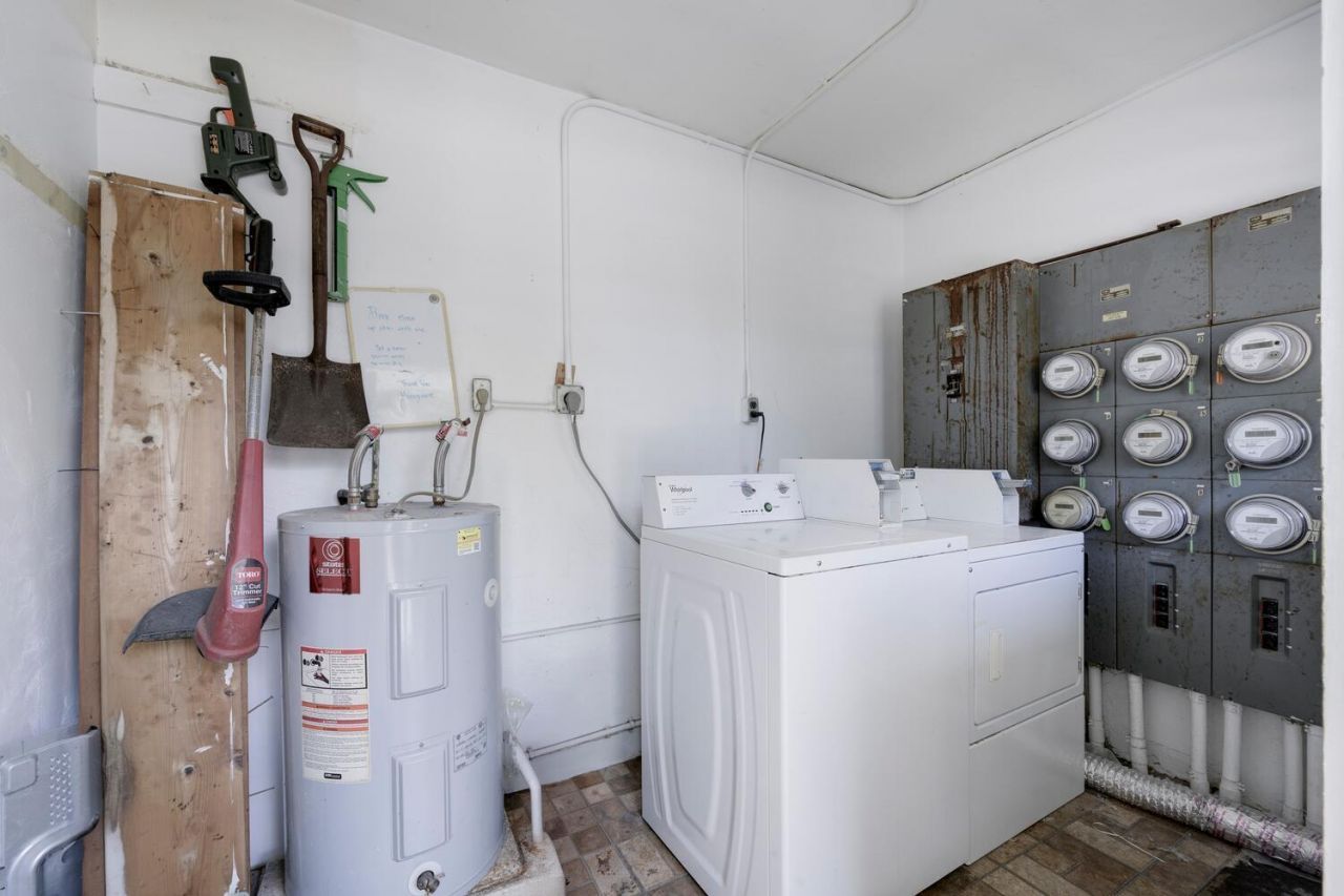 220 Lucerne Avenue, Unit 4, Lake Worth Beach, FL 33460 Photo