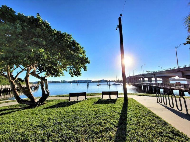 220 Lucerne Avenue, Unit 4, Lake Worth Beach, FL 33460 Photo