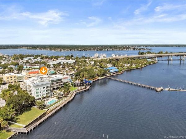 41 Seminole SW Street, Unit Apt #209, Stuart, FL 34994