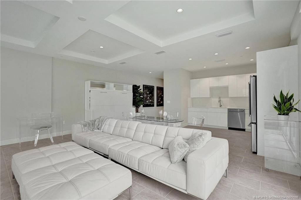 41 Seminole SW Street, Unit Apt #209, Stuart, FL 34994 Photo
