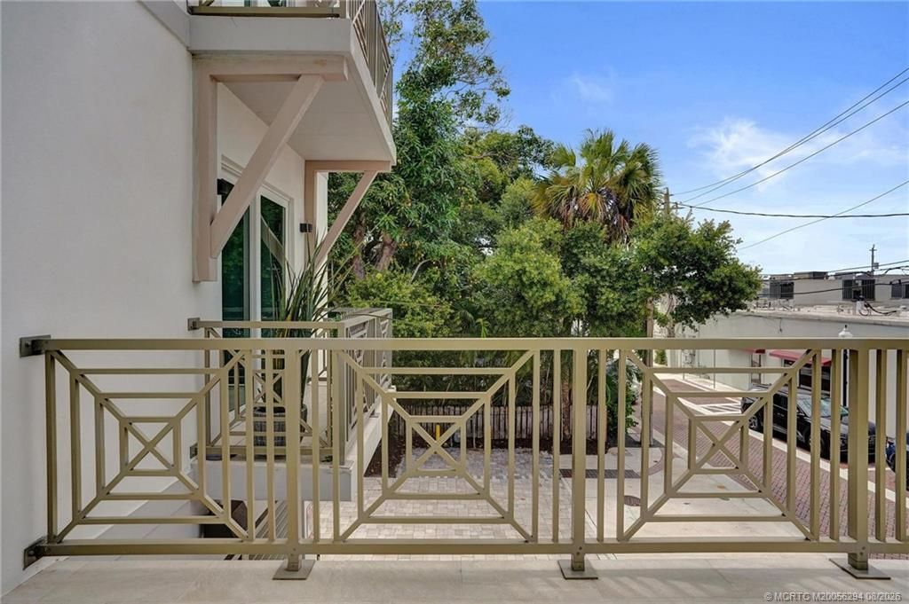 41 Seminole SW Street, Unit Apt #209, Stuart, FL 34994 Photo