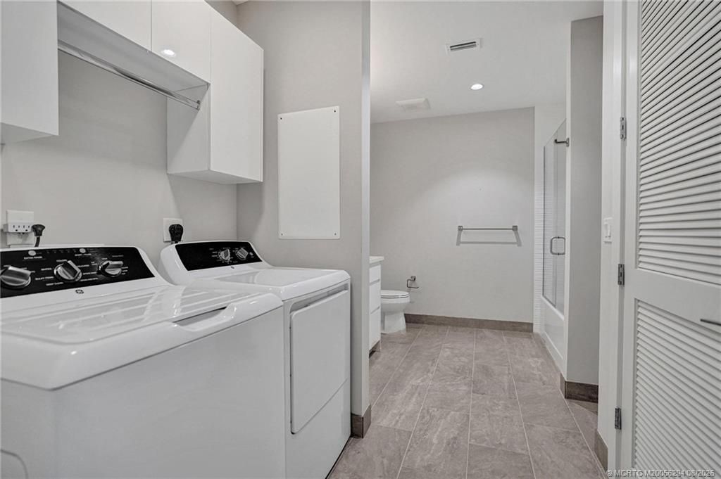41 Seminole SW Street, Unit Apt #209, Stuart, FL 34994 Photo
