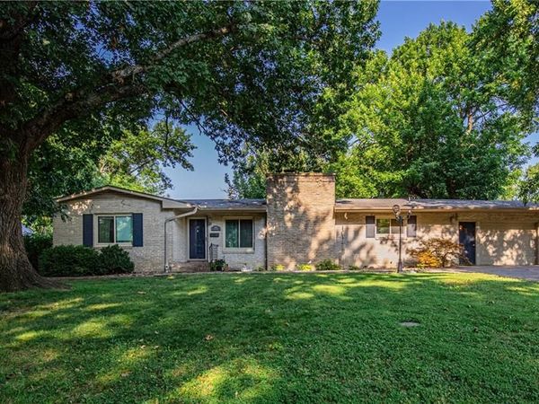 1324 S Oak Street, Ottawa, KS 66067