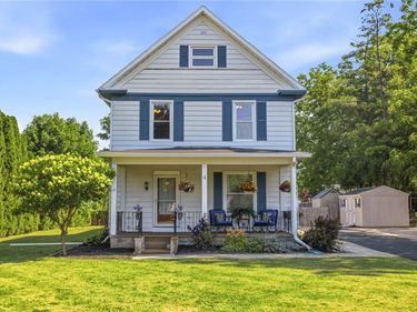 4 Munson Street, Le Roy, NY 14482