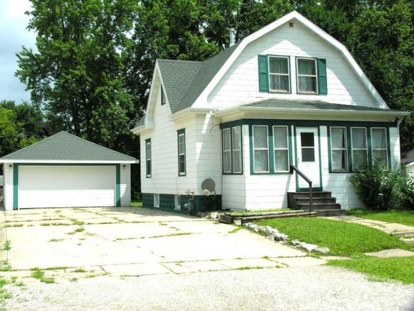 214 E Walnut Street, Manly, IA 50456