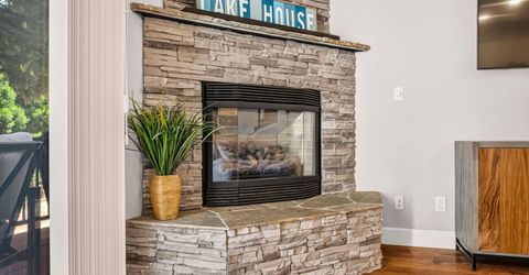 85 Lakeside Drive, Lake Almanor, CA 96137 Photo