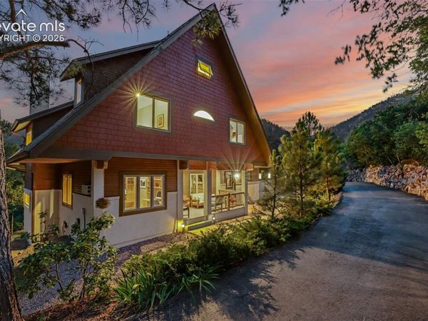 400 Valley Crescent Street, Palmer Lake, CO 80133