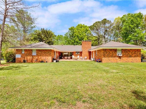 8960 Morphy Avenue, Fairhope, AL 36532
