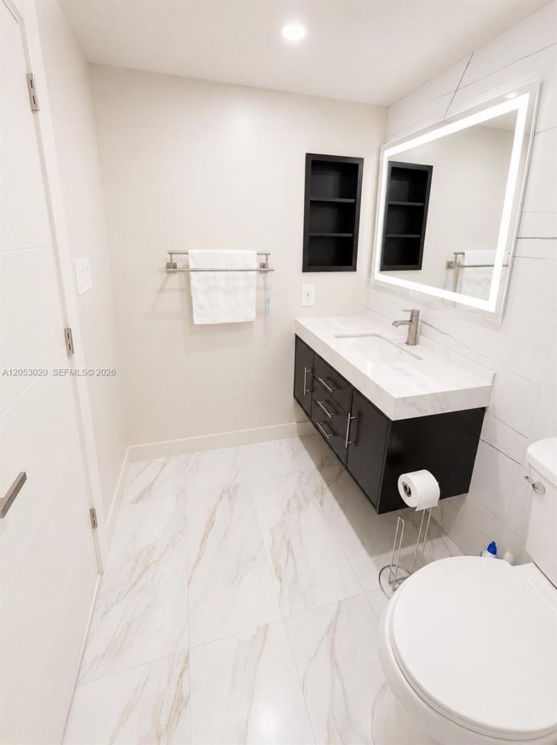 530 S Park Rd , Unit 24-11, Hollywood, FL 33021 Photo