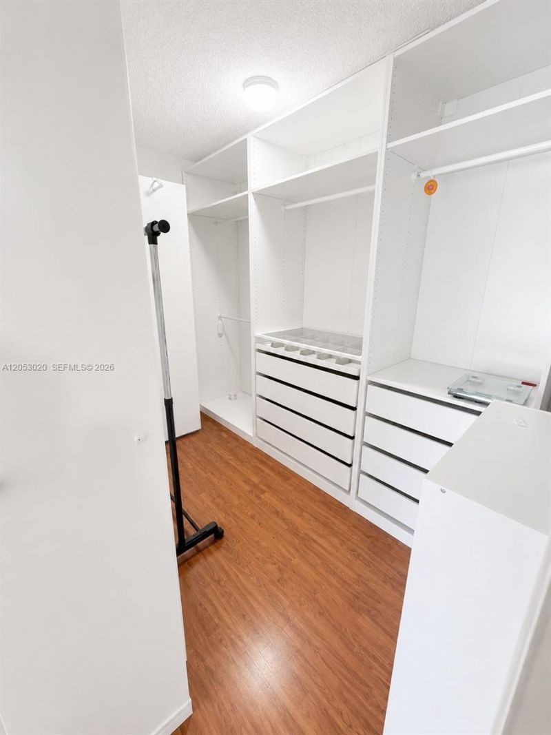 530 S Park Rd , Unit 24-11, Hollywood, FL 33021 Photo