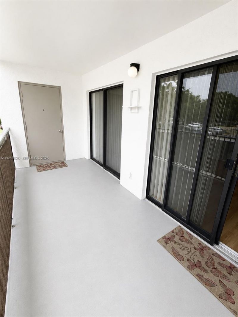 530 S Park Rd , Unit 24-11, Hollywood, FL 33021 Photo