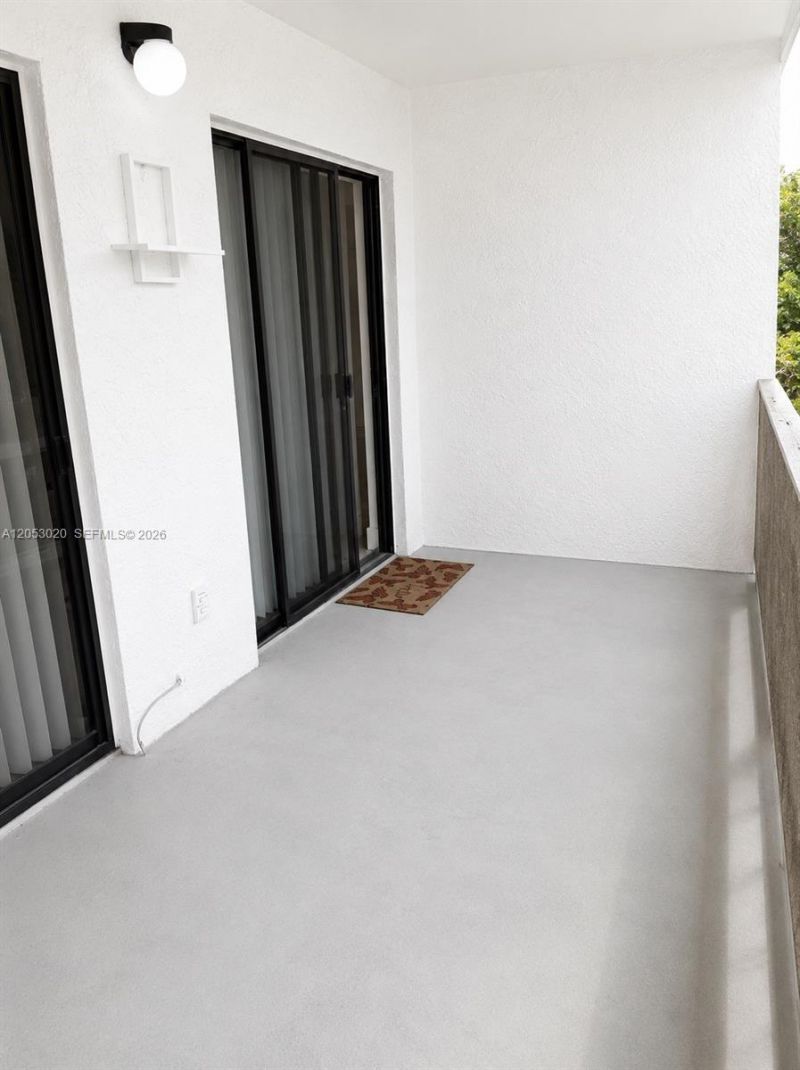 530 S Park Rd , Unit 24-11, Hollywood, FL 33021 Photo