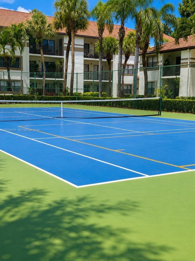 530 S Park Rd , Unit 24-11, Hollywood, FL 33021 Photo