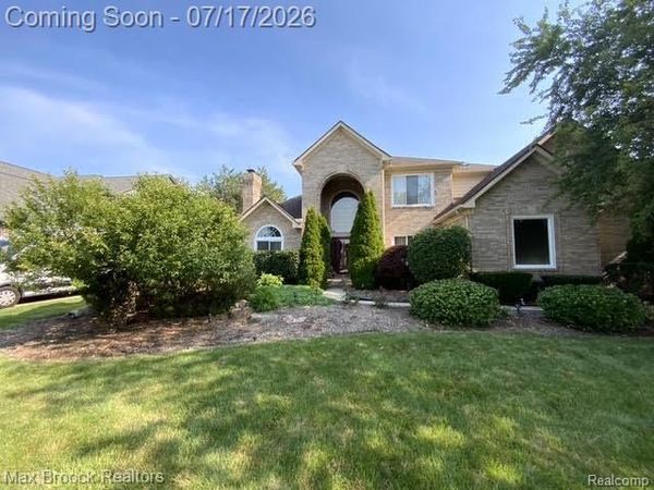 1822 Lexington Drive , Troy, MI 48084