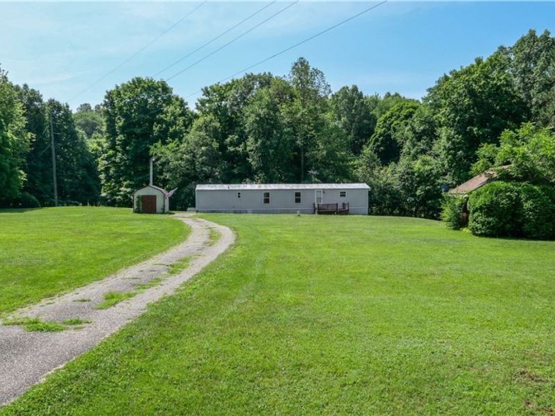 10748 Woodard Road, Deerfield, OH 44411 Photo 1