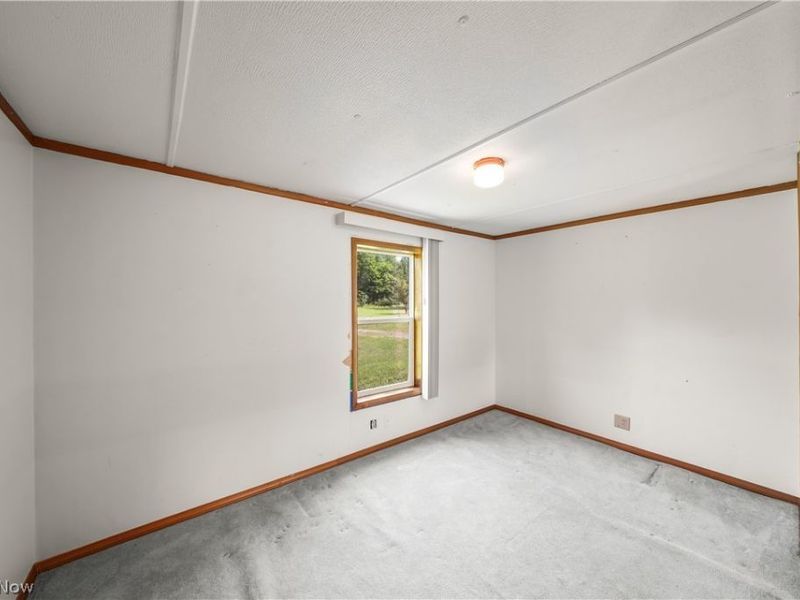 10748 Woodard Road, Deerfield, OH 44411 Photo 13