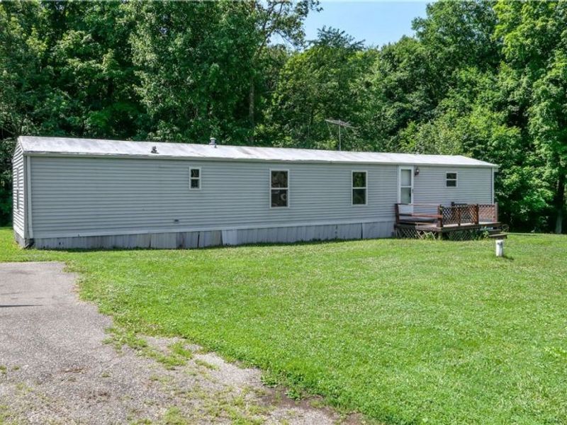 10748 Woodard Road, Deerfield, OH 44411 Photo 2