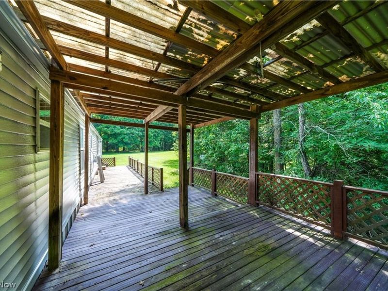 10748 Woodard Road, Deerfield, OH 44411 Photo 22