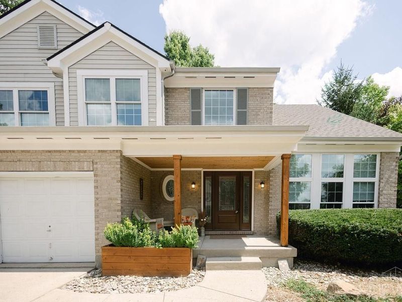 7468 Coachford Drive, West Chester, OH 45069 Photo 2