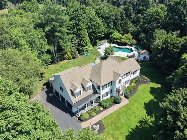 60 Old Oaken Bucket Rd, Norwell, MA 02061