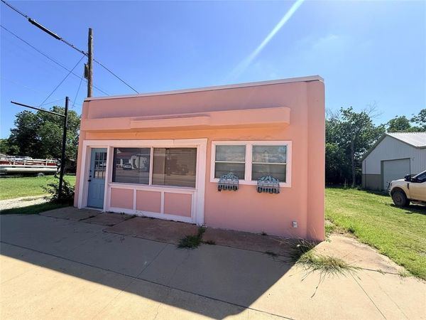 1307 Conrad Hilton Boulevard , Cisco, TX 76437