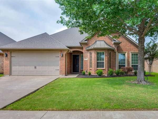 309 Hudson Lane, Burleson, TX 76028