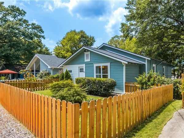 761 Bellemeade Avenue NW, Atlanta, GA 30318
