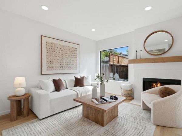1993 Plymouth Street, Unit 4, Mountain View, CA 94043