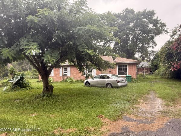 12143 Mccandliss Drive, Gulfport, MS 39503