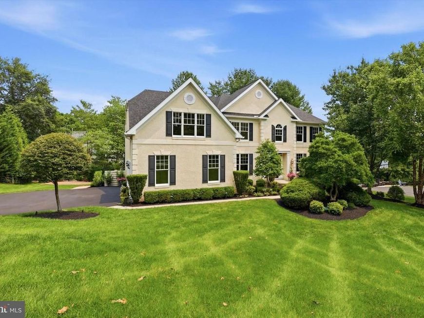 16 Heather Way, Newtown Square, PA 19073 Main Photo