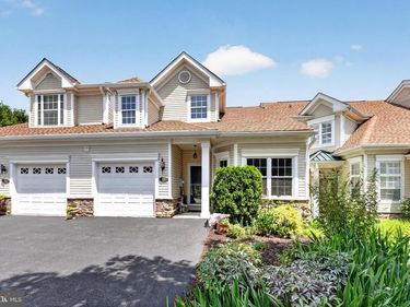 18 DRESNER CIRCLE , UPPER CHICHESTER, PA 19061