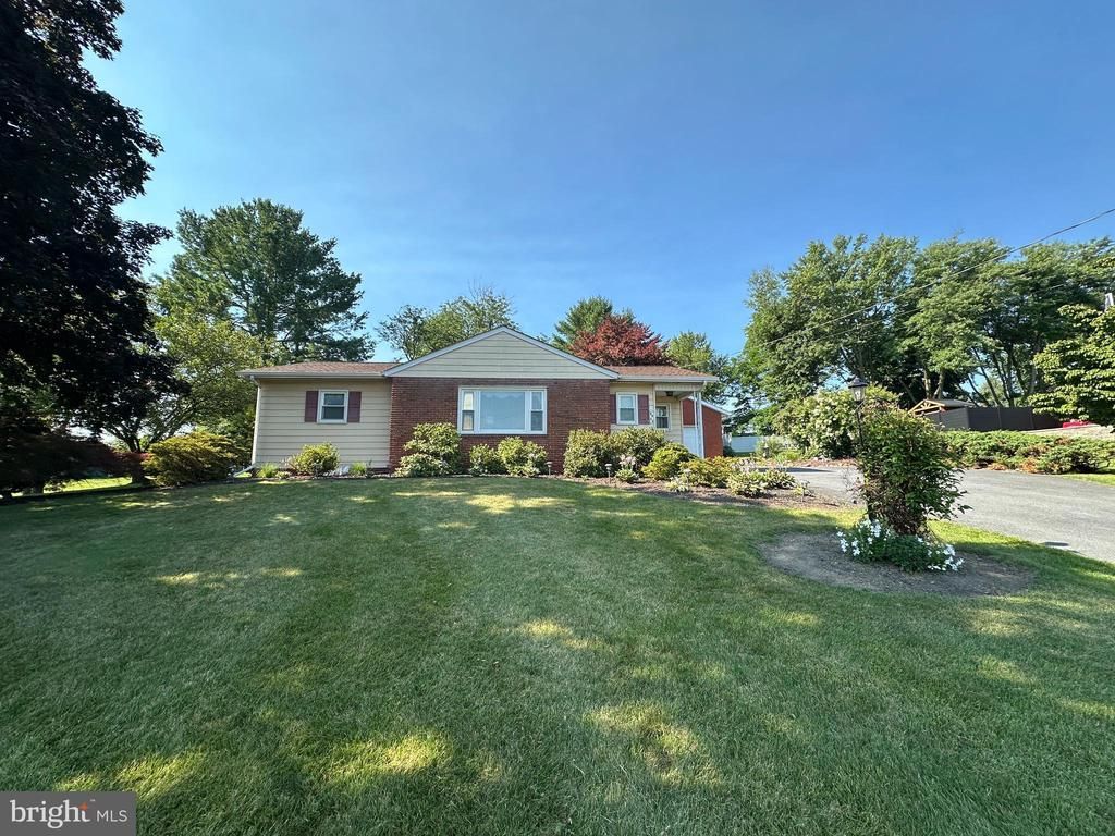 8604 STOTTLEMYER ROAD , WAYNESBORO, PA 17268