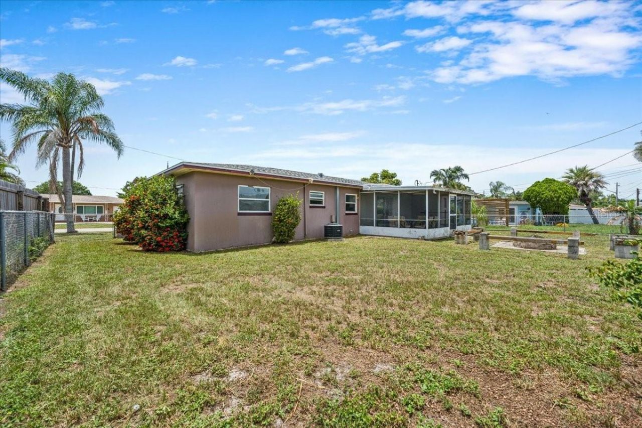 5399 24th Terrace N, Saint Petersburg, FL 33710 Photo