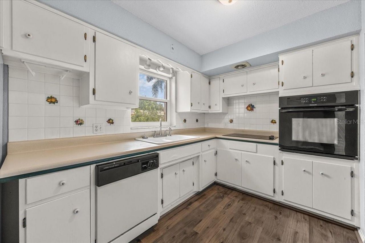 5399 24th Terrace N, Saint Petersburg, FL 33710 Photo