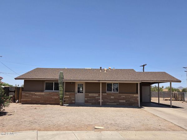 336 S WEAVER Drive, Apache Junction, AZ 85120