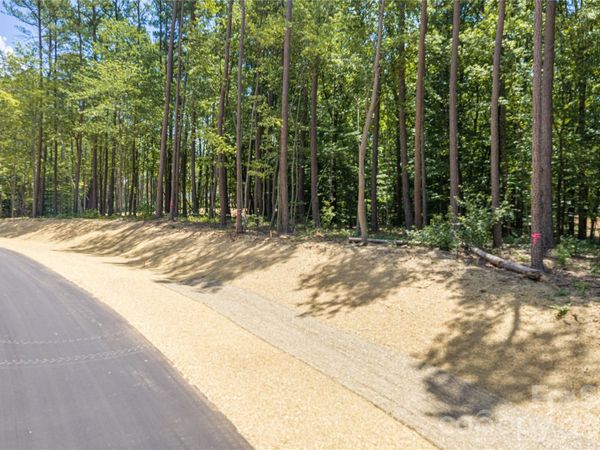 5423 Pine Creek Drive , Denver, NC 28037