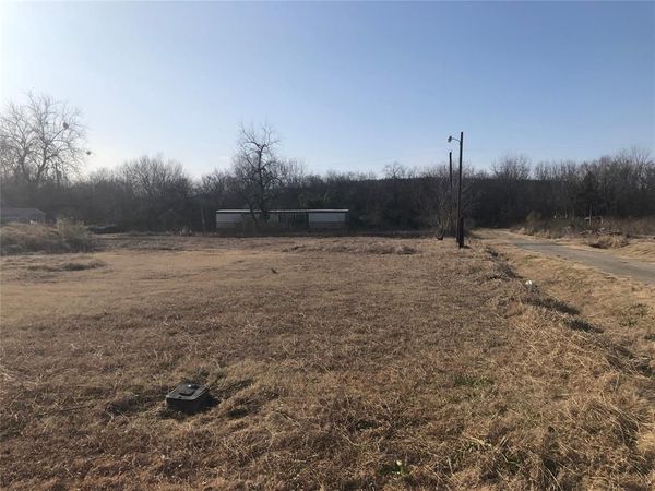 408 W Chickasaw Avenue, Porum, OK 74455