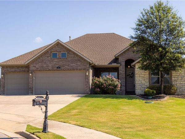 502 Starview Circle , Cave Springs, AR 72718