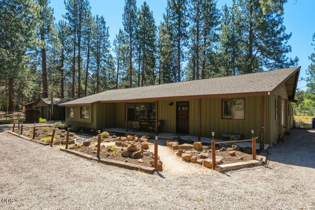 60282 Cree Circle, Bend, OR 97702 Main Photo