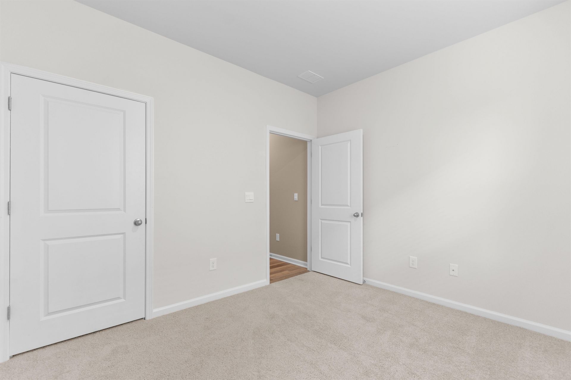 1102 Black Lake Way Photo 28