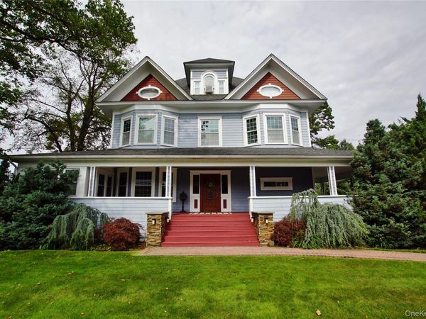 278 S Long Beach Avenue , Freeport, NY 11520
