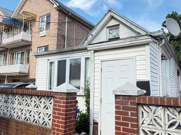 4635 161st Street, Flushing, NY 11358