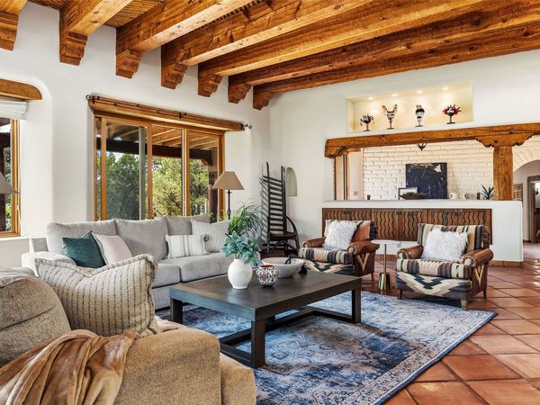 42 Sunflower , Santa Fe, NM 87506