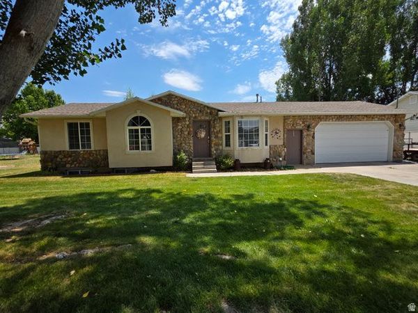 385 S 650 E, Hyrum, UT 84319