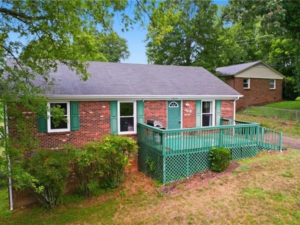 3020 Pearson Street , North Wilkesboro, NC 28659