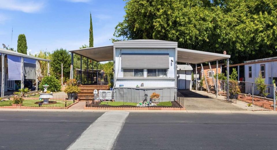 67 Village Green Dr, Sacramento, CA 95838 Photo