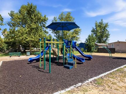 67 Village Green Dr, Sacramento, CA 95838 Photo